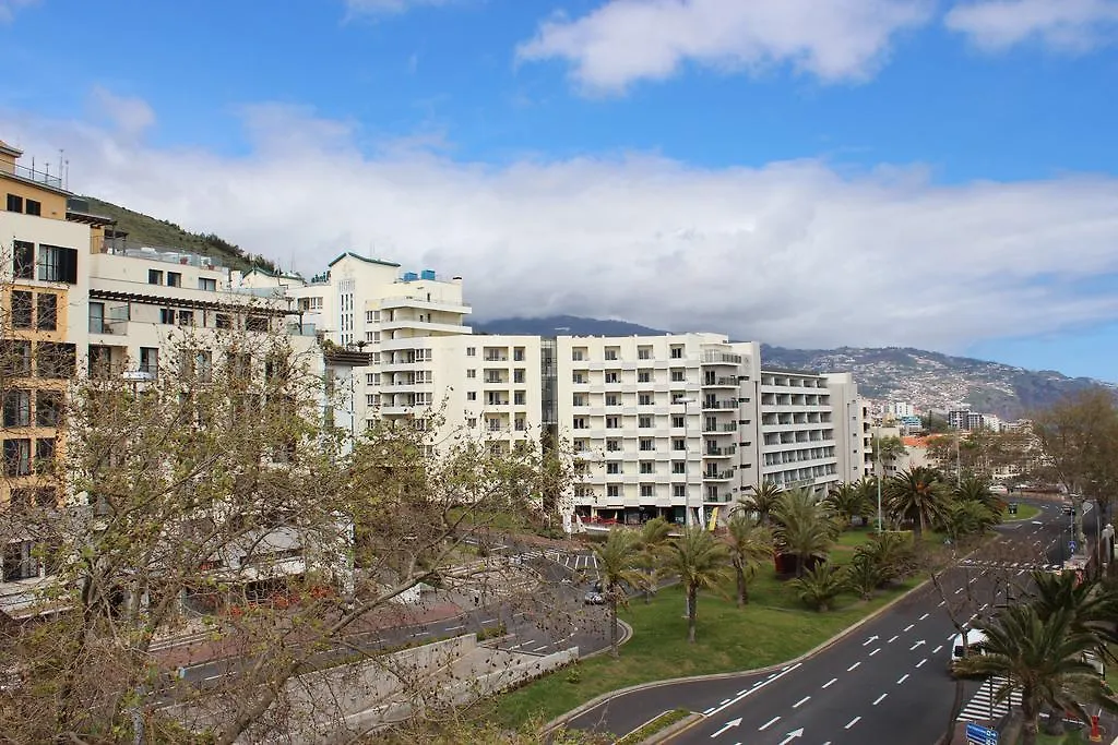 Forum Apartment By Hr Madeira Фуншал 0*,